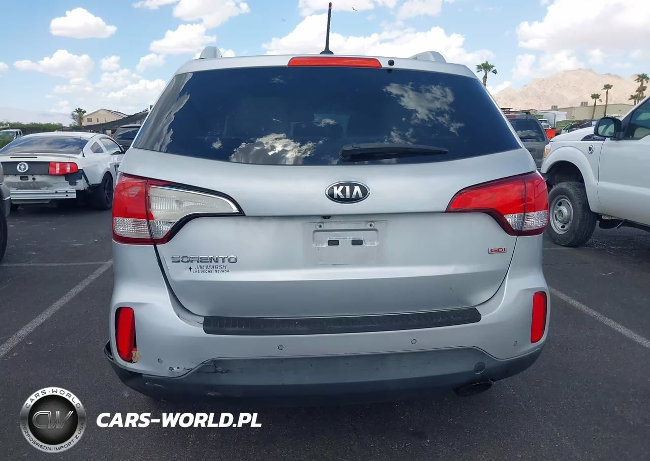 2015 Kia Sorento Lx VIN:5XYKT4A64FG592709 - 6
