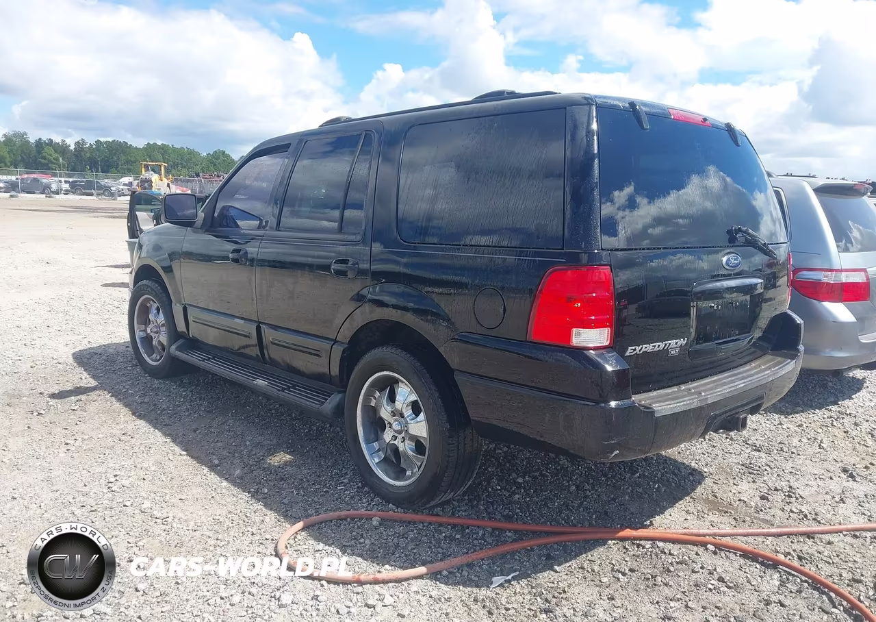 2003 Ford Expedition Xlt VIN:1FMRU15W33LC57571 - 3