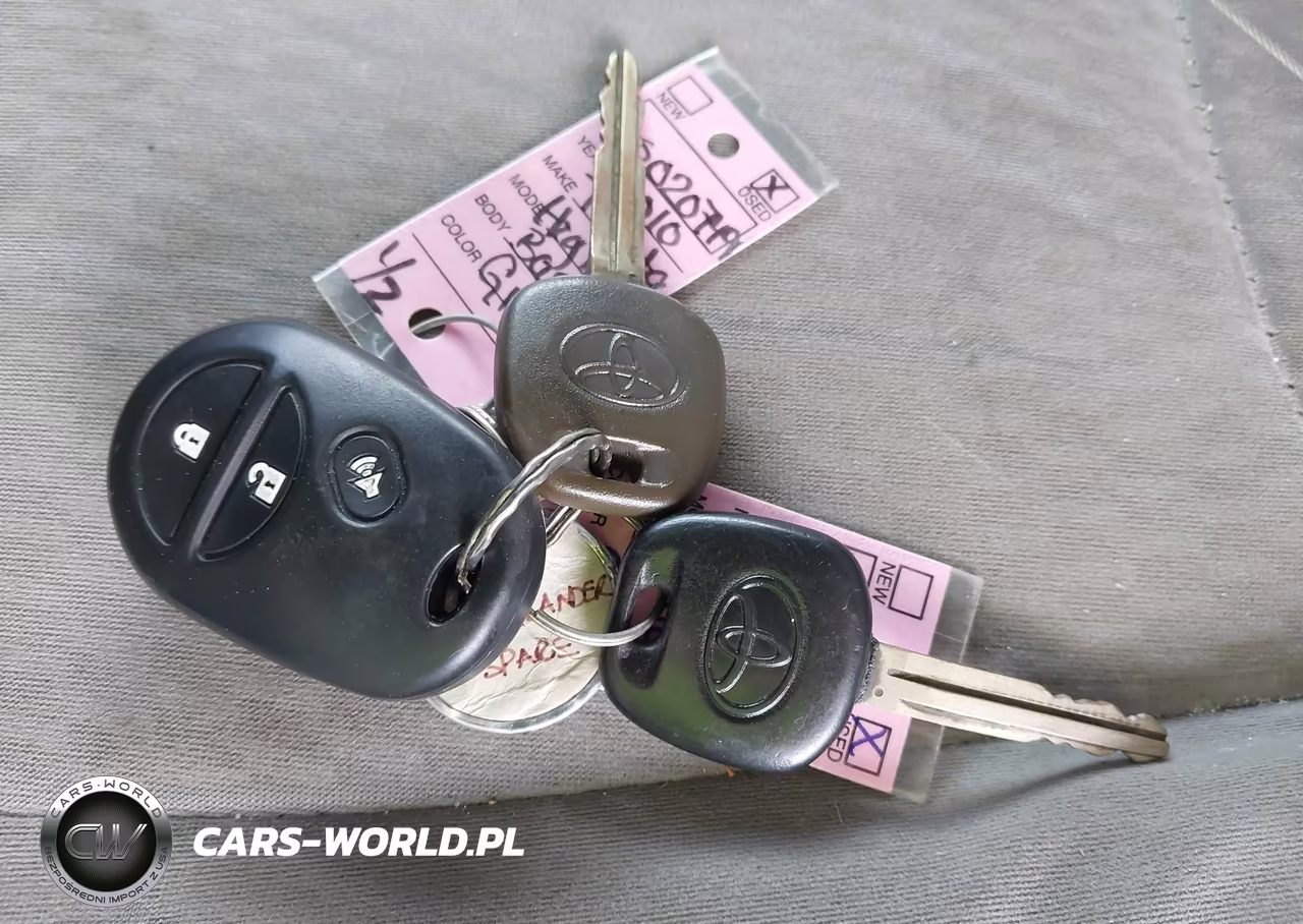 2010 Toyota Highlander Base V6 VIN:5TDZK3EH2AS020749 - 11