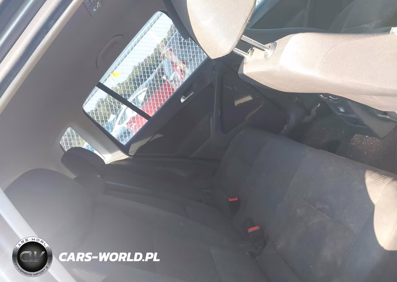 2015 Volkswagen Tiguan S VIN:WVGAV7AX7FW501236 - 8