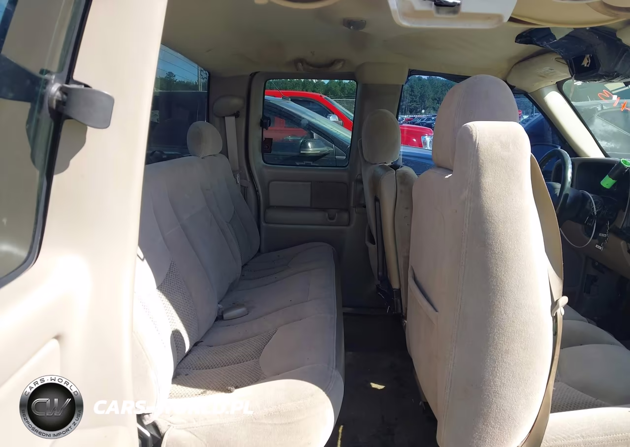 2004 Chevrolet Silverado 1500 Ls VIN:2GCEC19V141112821 - 8