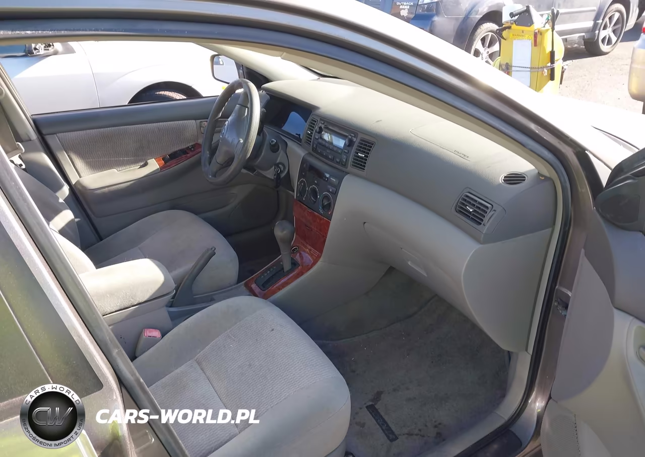 2005 Toyota Corolla Le VIN:1NXBR32E65Z456248 - 5