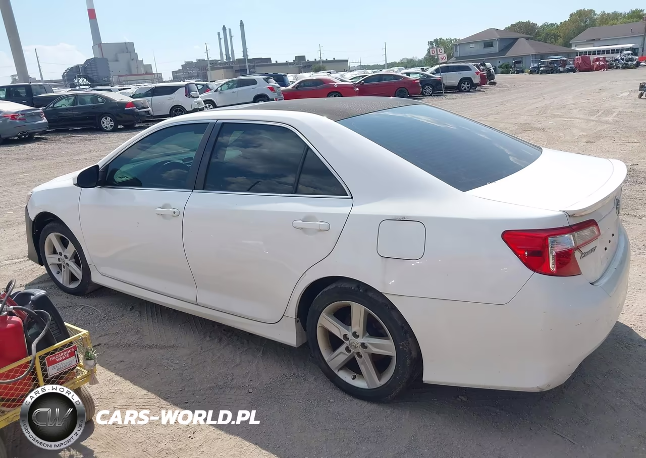 2014 Toyota Camry Se VIN:4T1BF1FK1EU468997 - 14