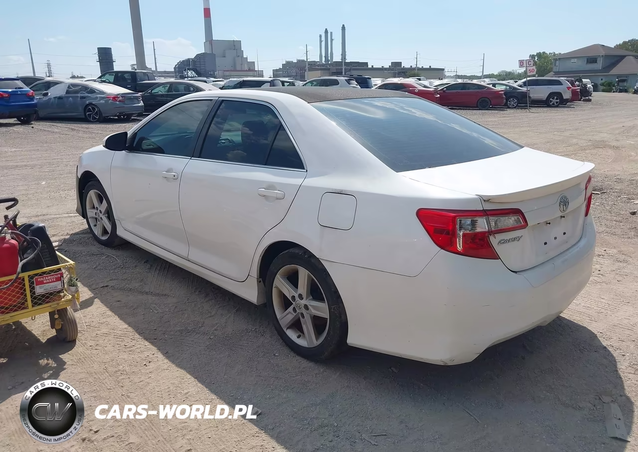 2014 Toyota Camry Se VIN:4T1BF1FK1EU468997 - 3