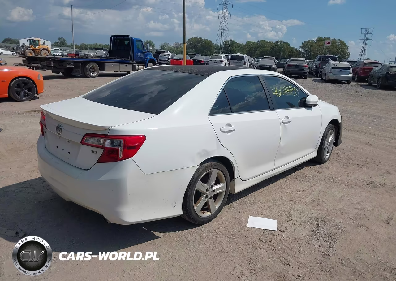 2014 Toyota Camry Se VIN:4T1BF1FK1EU468997 - 4