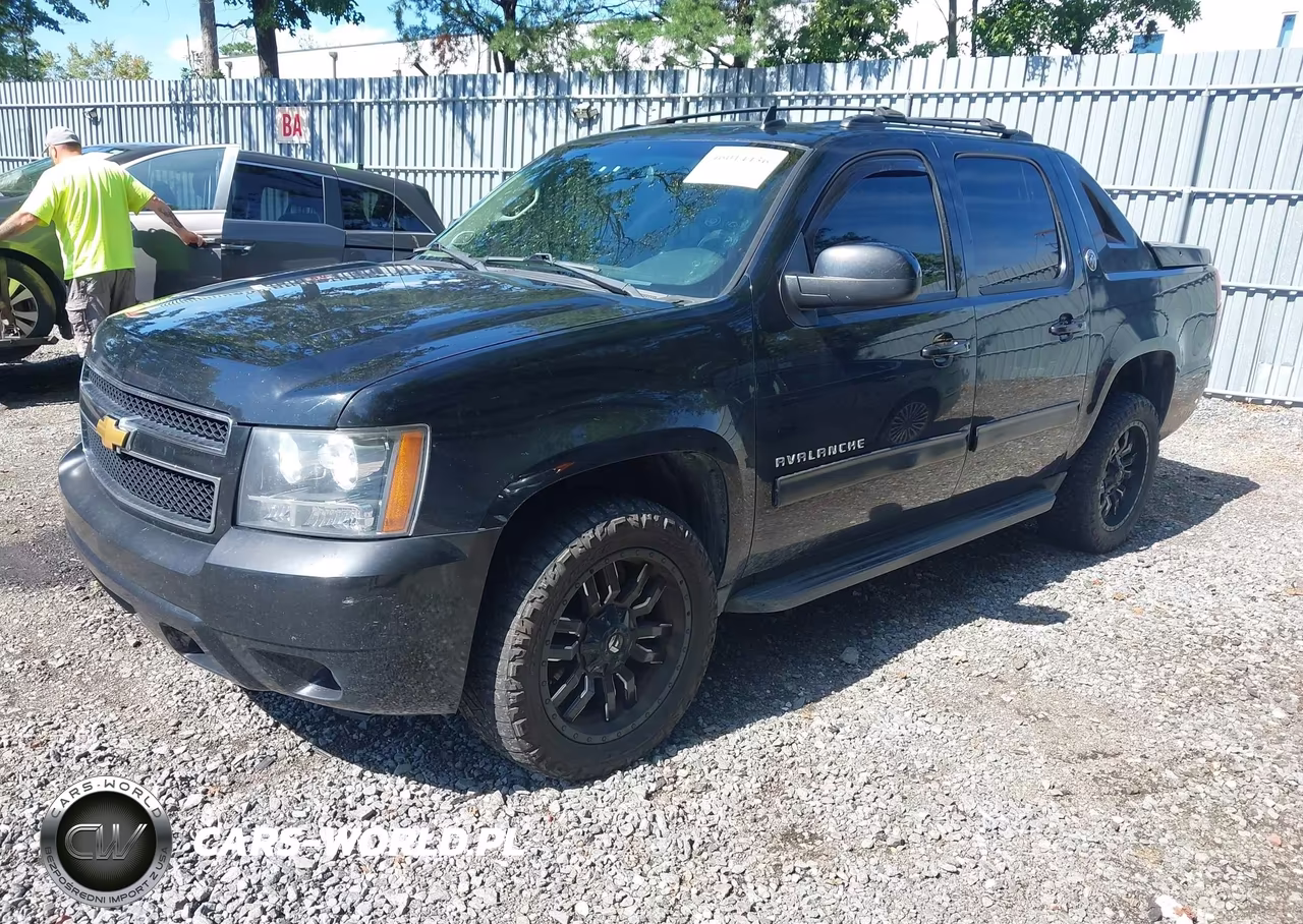 2013 Chevrolet Avalanche Lt VIN:3GNTKFE71DG146092 - 2