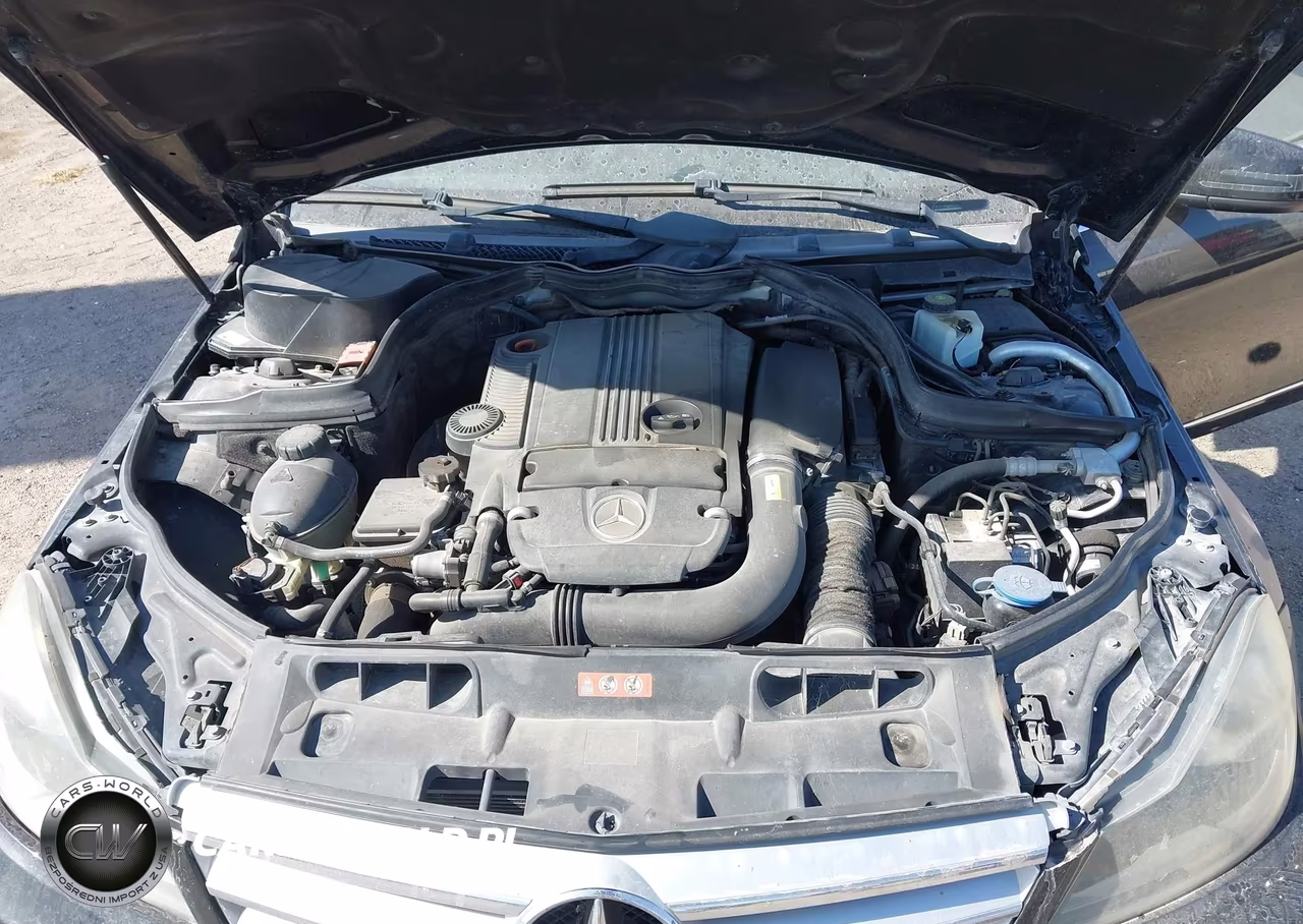 2013 Mercedes-Benz C 250 Sport VIN:WDDGF4HBXDA775955 - 10