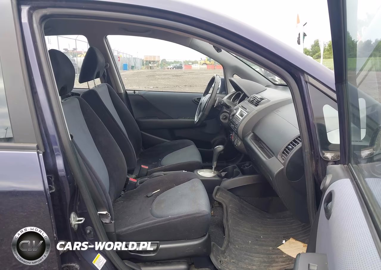2008 Honda Fit Sport VIN:JHMGD386X8S070018 - 5