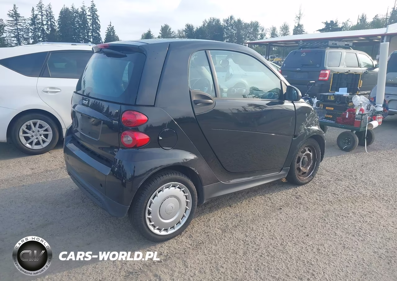 2015 Smart Fortwo Pure VIN:WMEEJ3BA9FK819582 - 4