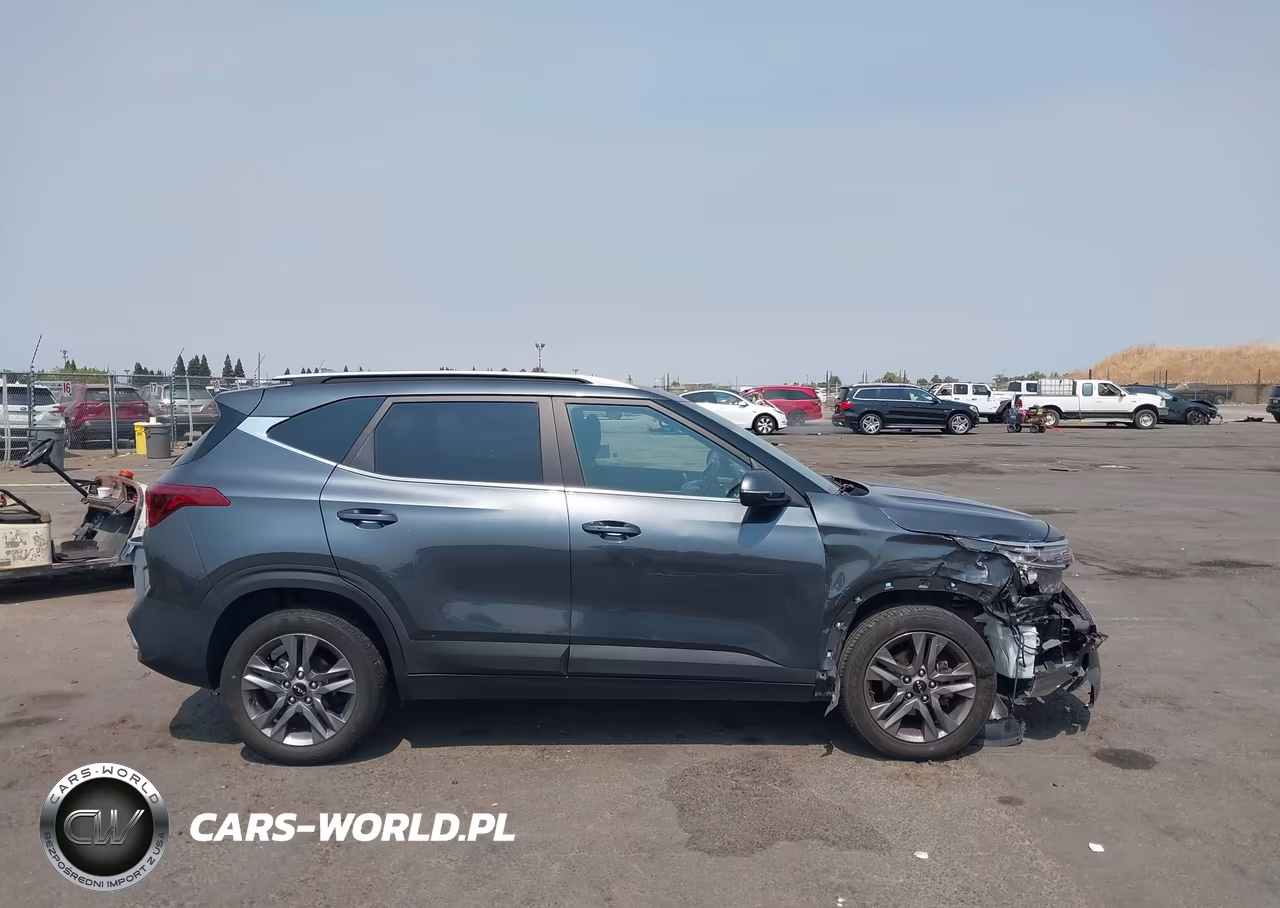 2023 Kia Seltos S VIN:KNDEU2AA0P7397370 - 13