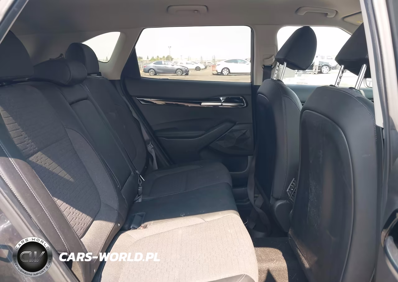 2023 Kia Seltos S VIN:KNDEU2AA0P7397370 - 8