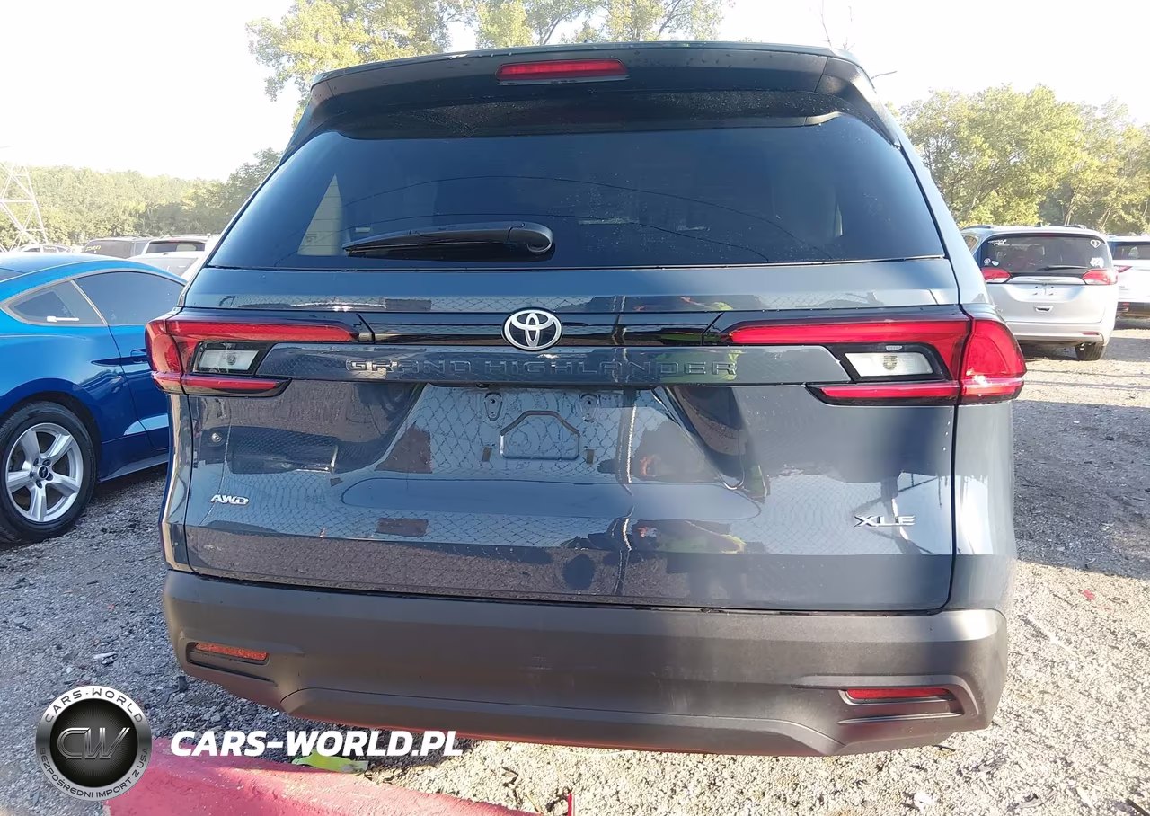 2026 Toyota Grand Highlander Xle VIN:5TDAAAB53TS108923 - 16