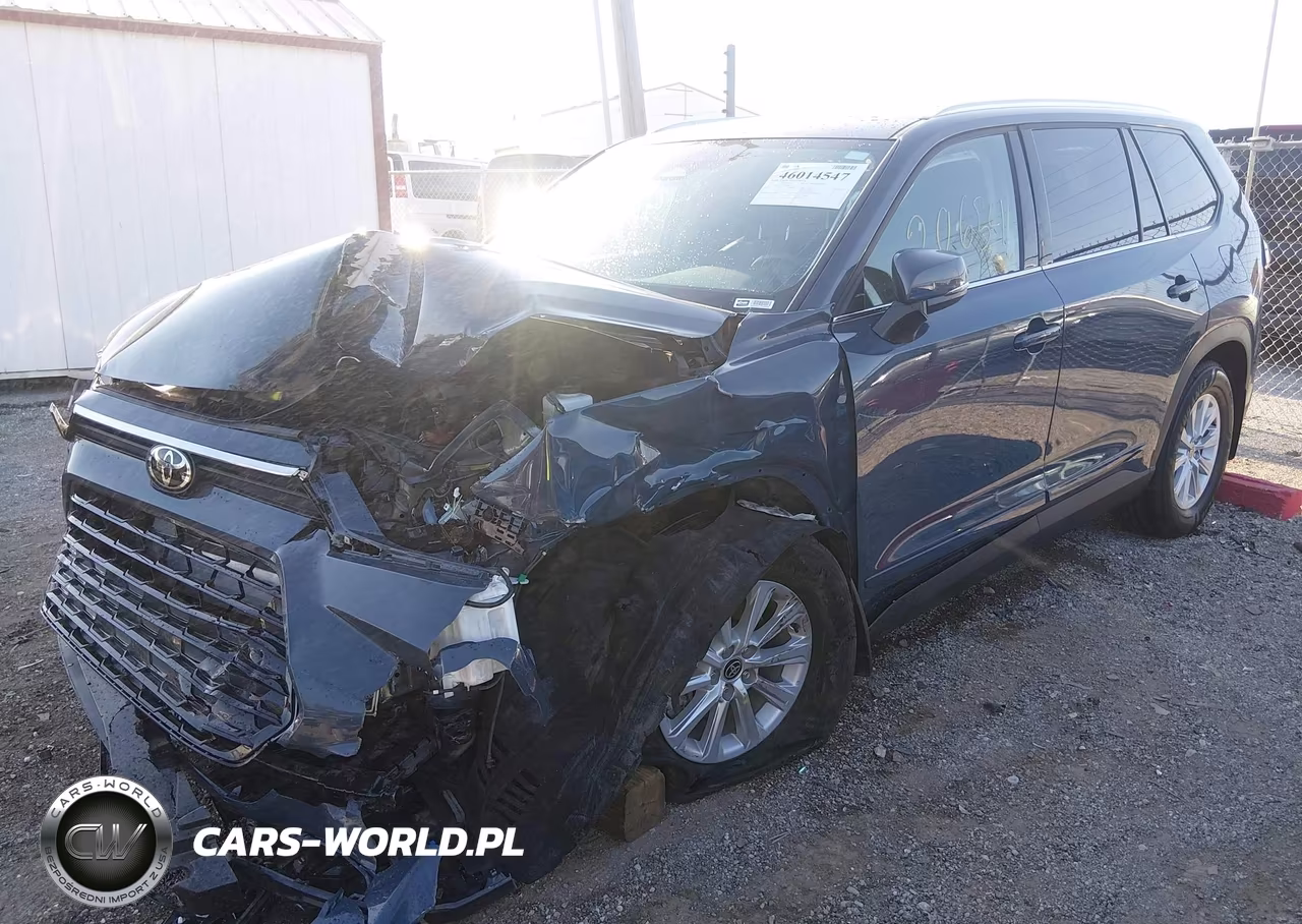 2026 Toyota Grand Highlander Xle VIN:5TDAAAB53TS108923 - 17