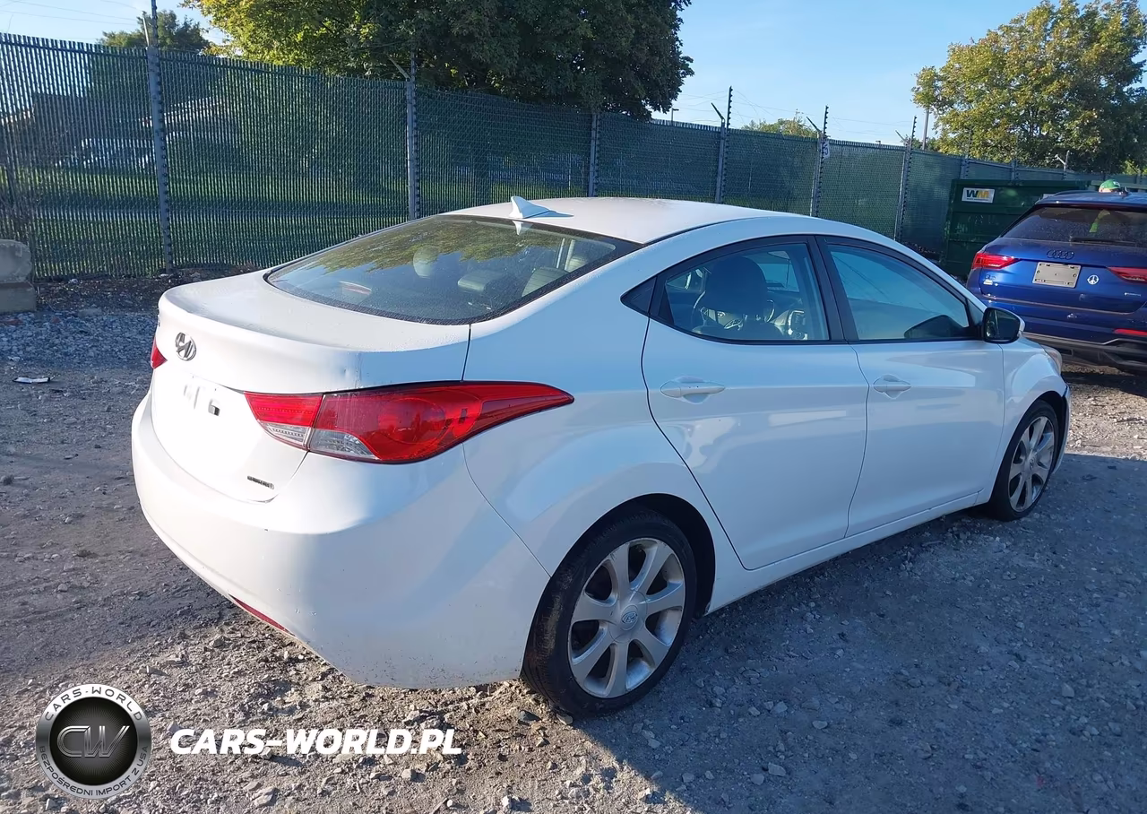 2011 Hyundai Elantra Limited VIN:5NPDH4AE5BH018883 - 4