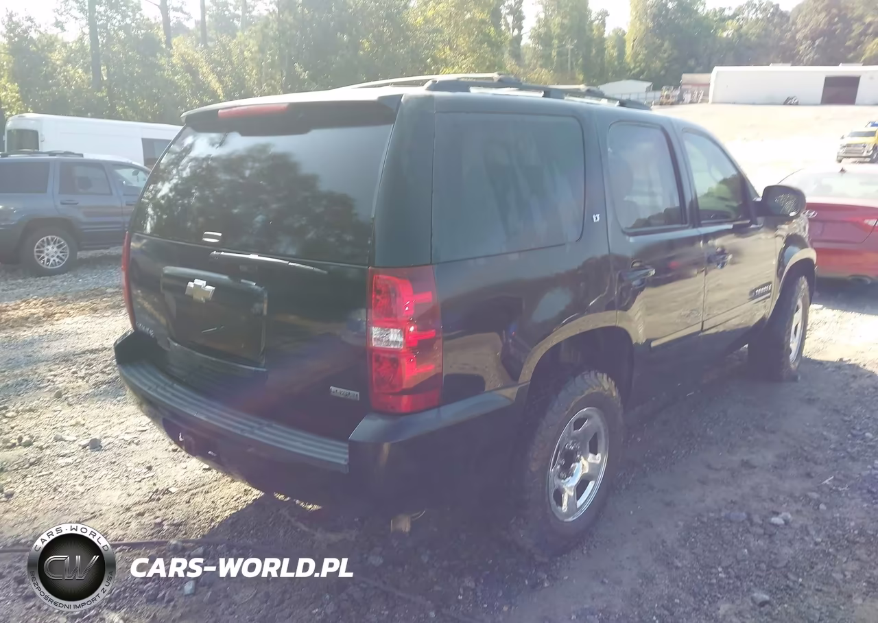 2009 Chevrolet Tahoe Lt1 VIN:1GNEC23329R158970 - 4