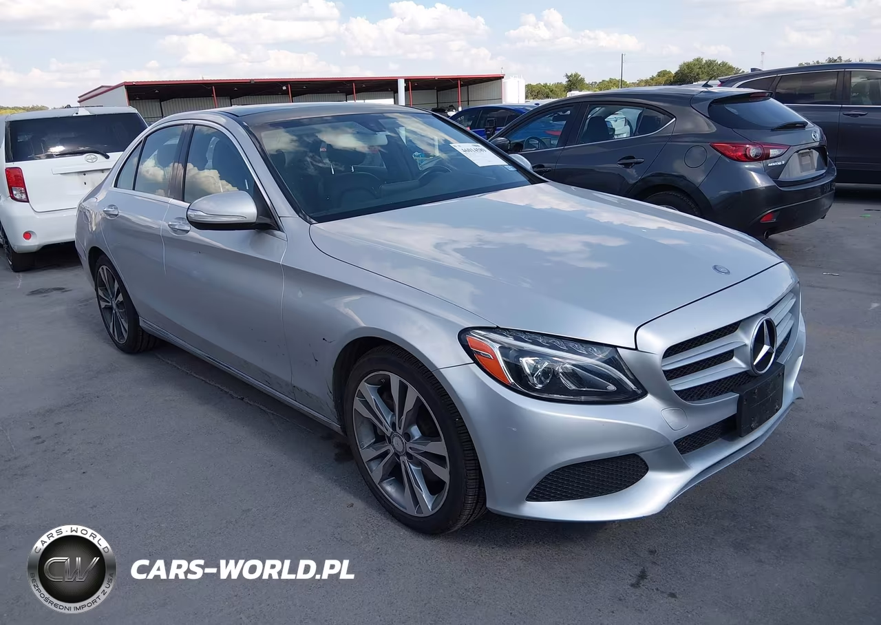 2015 Mercedes-Benz C 300 4Matic – zdjęcie 1 z 16
