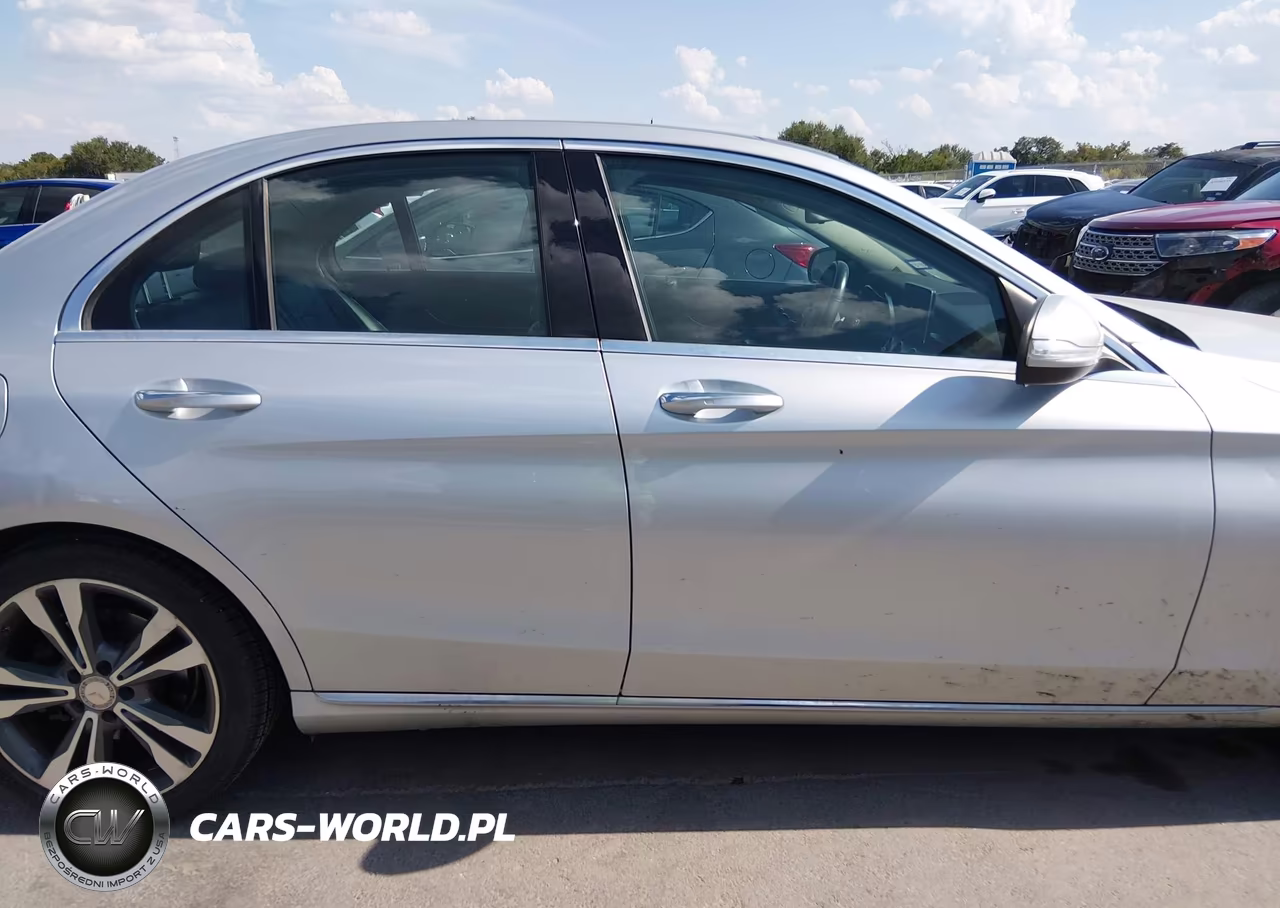 2015 Mercedes-Benz C 300 4Matic VIN:55SWF4KB1FU003688 - 13