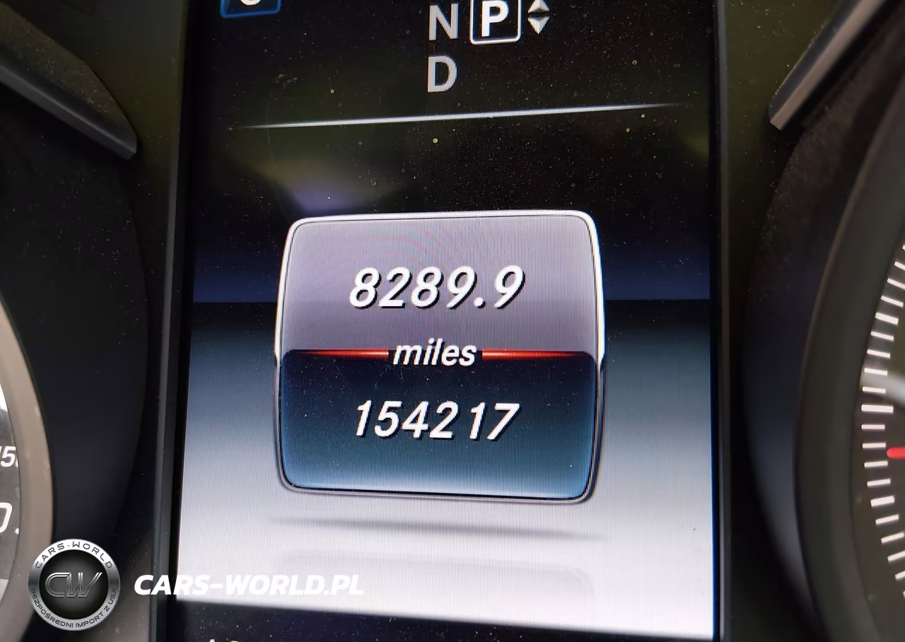 2015 Mercedes-Benz C 300 4Matic VIN:55SWF4KB1FU003688 - 15