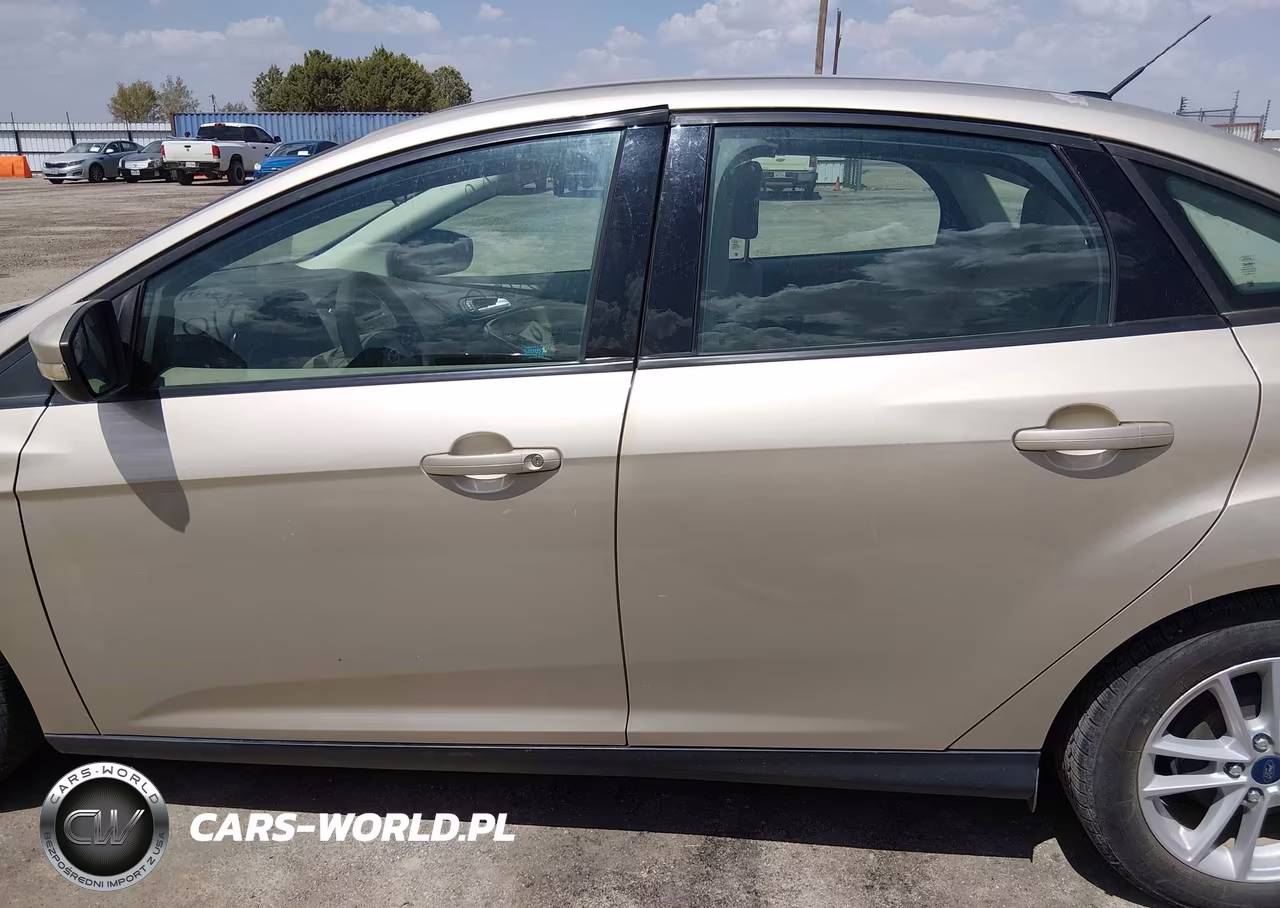 2017 Ford Focus Se VIN:1FADP3F26HL229788 - 15