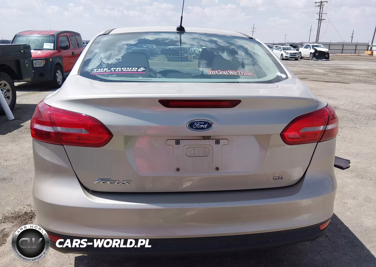 2017 Ford Focus Se VIN:1FADP3F26HL229788 - 17