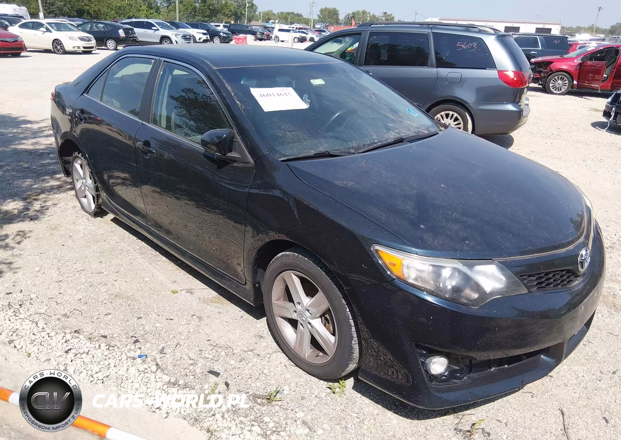 2014 Toyota Camry Se – zdjęcie 1 z 18