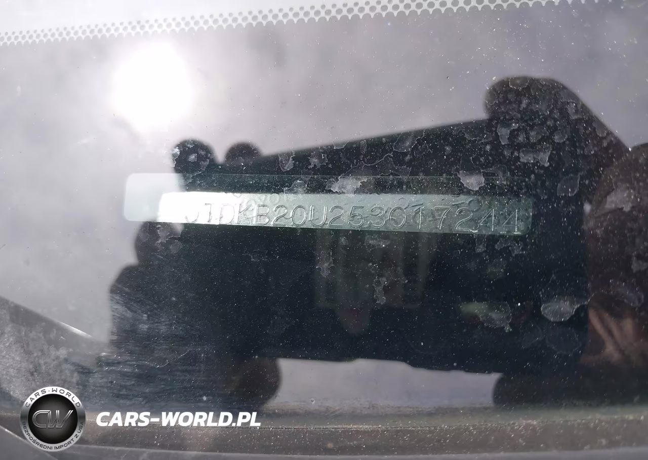 2005 Toyota Prius VIN:JTDKB20U253017244 - 12