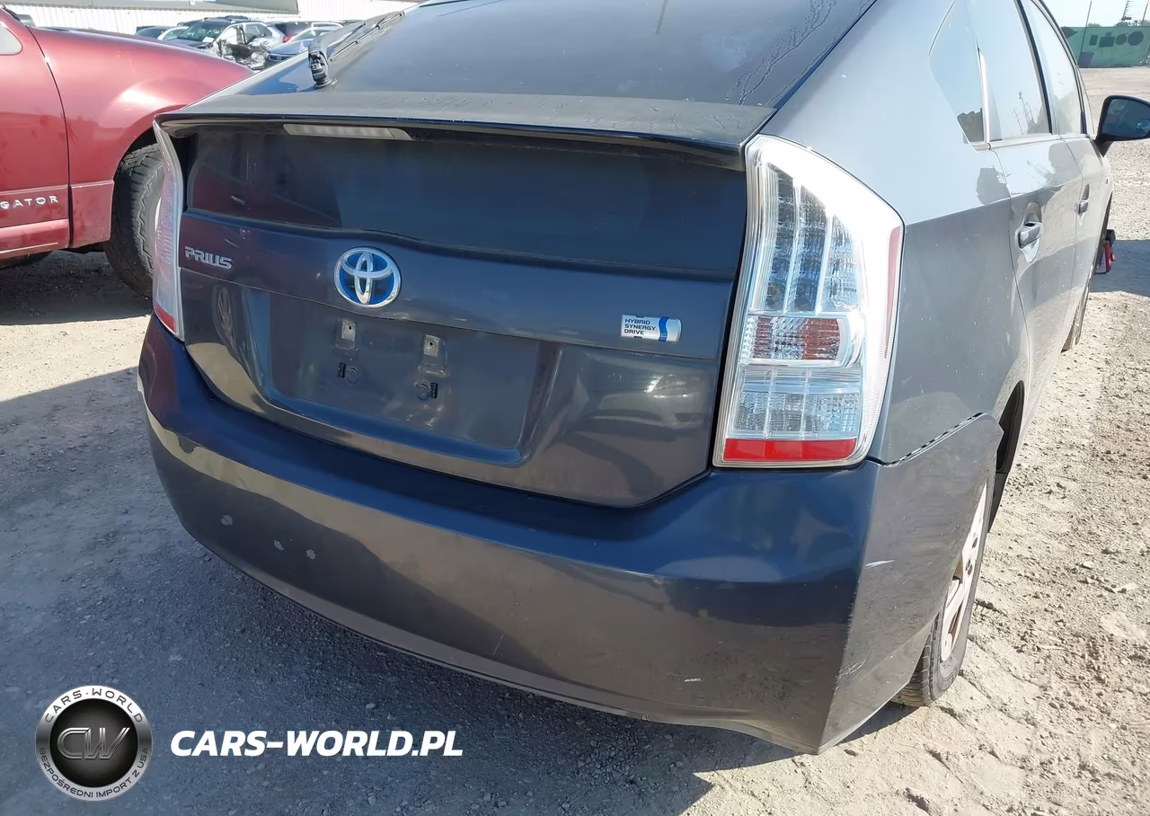 2011 Toyota Prius Two VIN:JTDKN3DU7B0285887 - 18