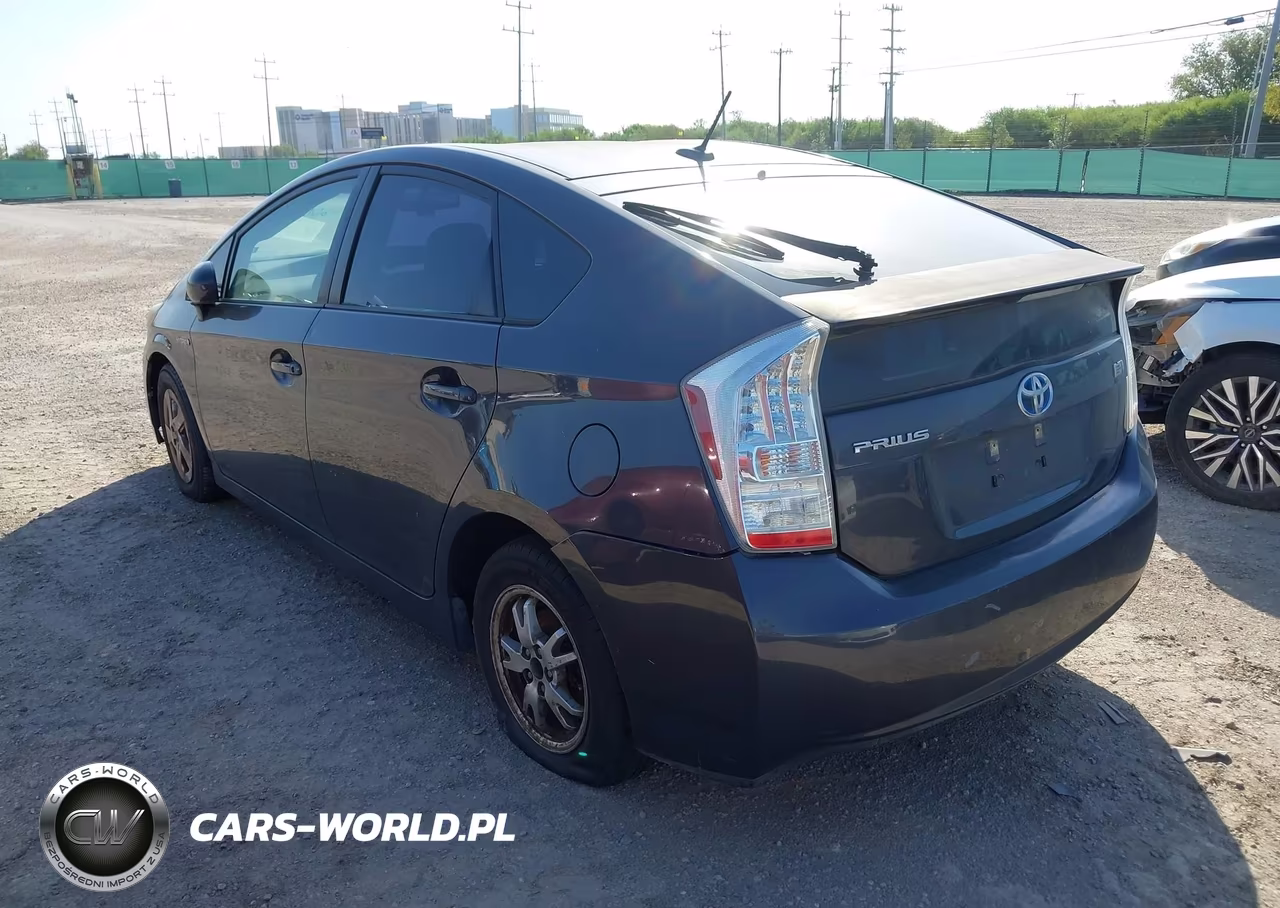 2011 Toyota Prius Two VIN:JTDKN3DU7B0285887 - 3