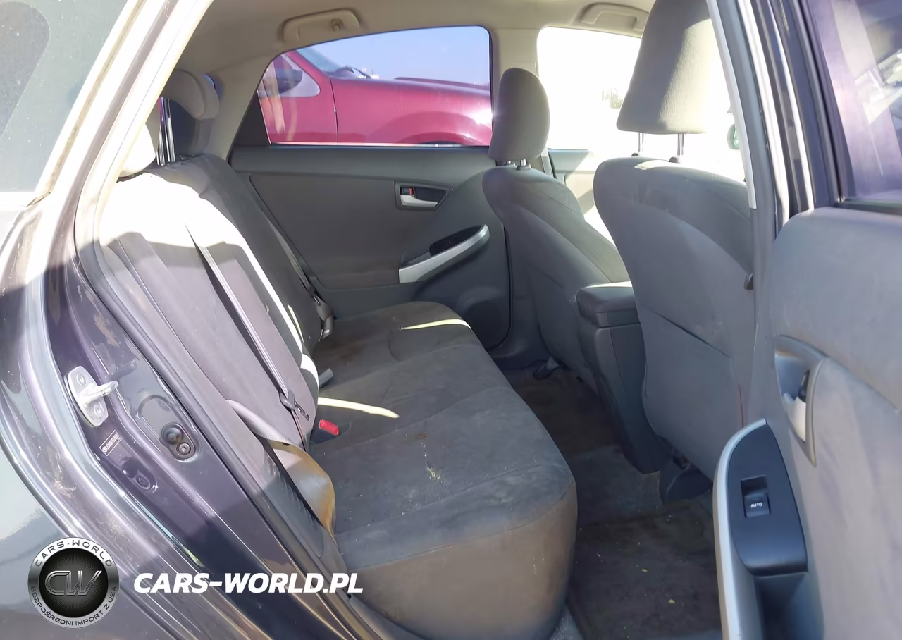 2011 Toyota Prius Two VIN:JTDKN3DU7B0285887 - 8
