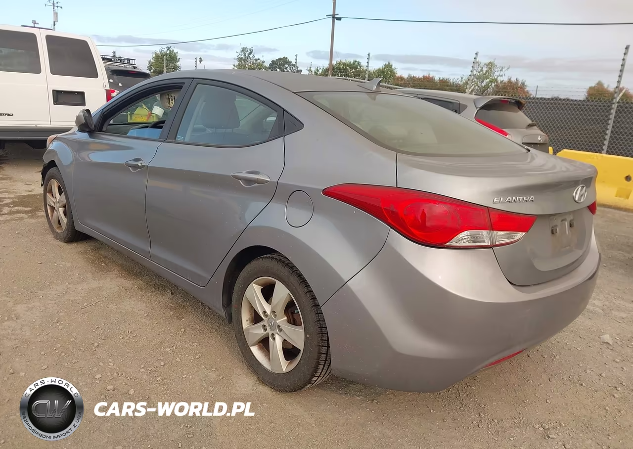 2013 Hyundai Elantra Gls VIN:KMHDH4AE5DU011730 - 3
