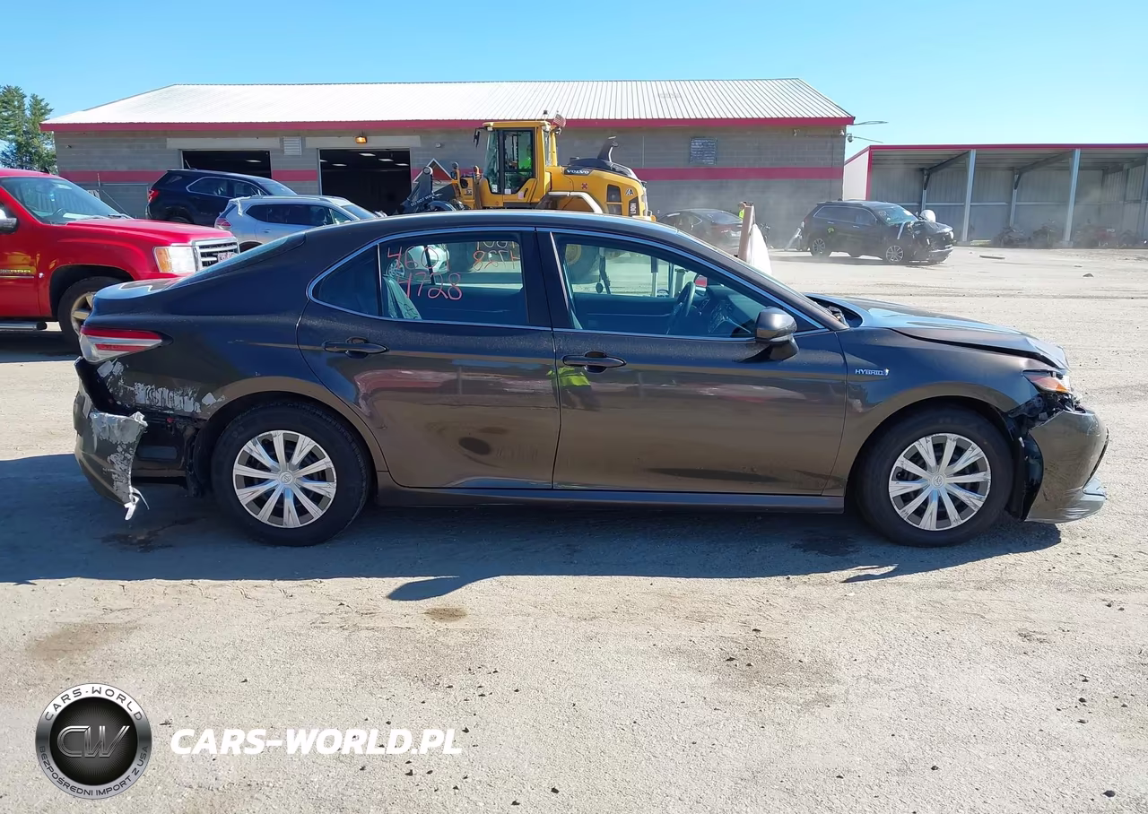 2018 Toyota Camry Hybrid Le VIN:4T1B31HK8JU500909 - 13