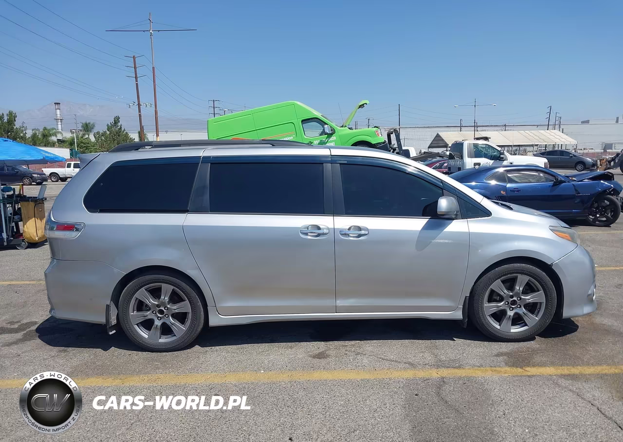2017 Toyota Sienna Se 8 Passenger VIN:5TDXZ3DC5HS873360 - 13