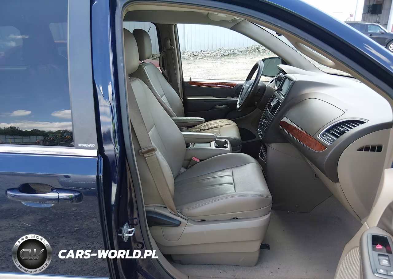 2013 Chrysler Town & Country Touring VIN:2C4RC1BG5DR661257 - 5