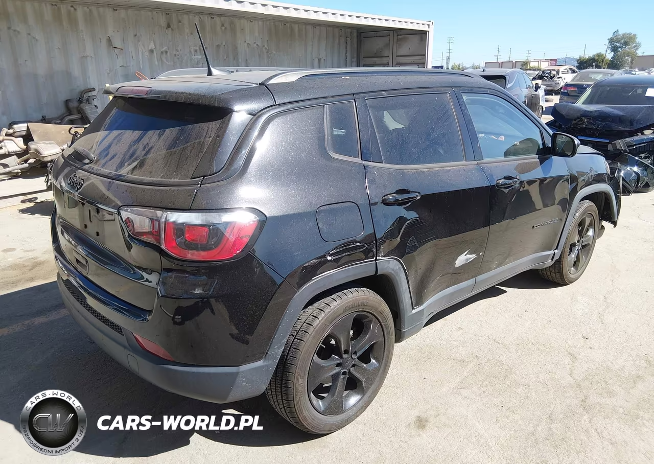 2019 Jeep Compass Altitude Fwd VIN:3C4NJCBB4KT706719 - 4