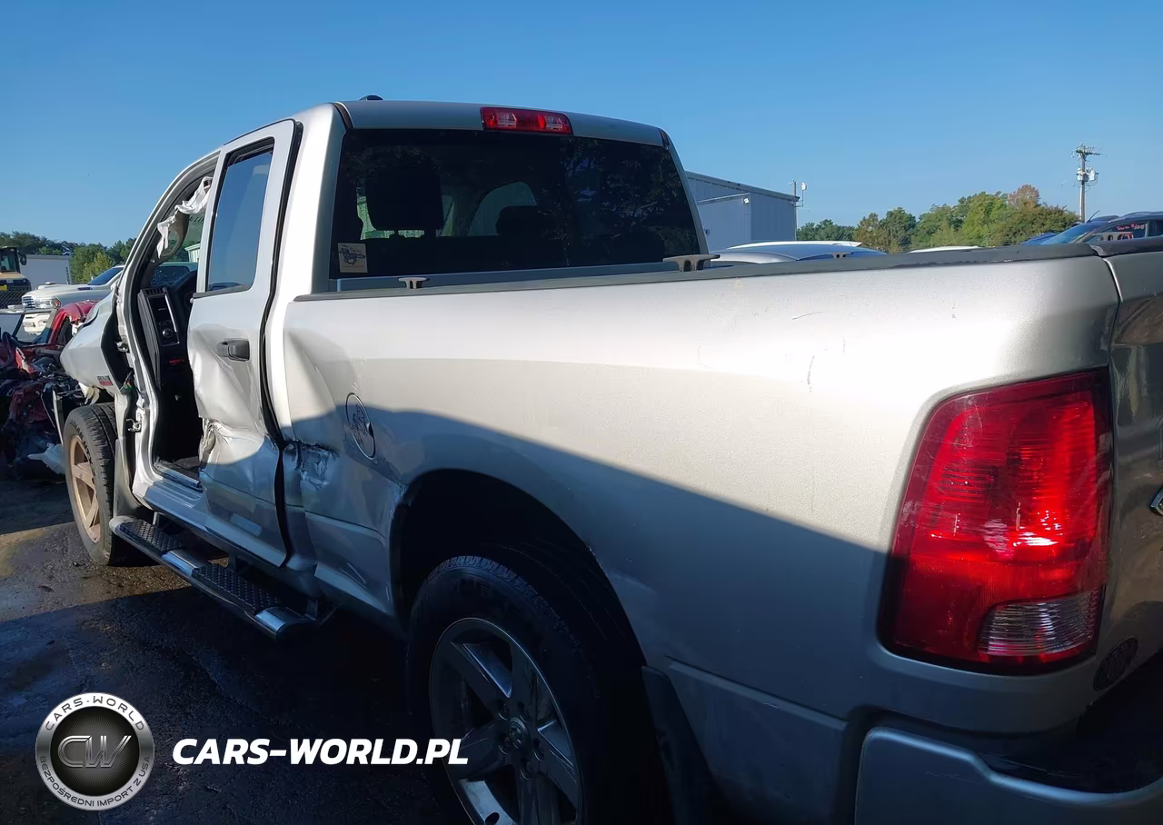 2017 Ram 1500 Express 4X4 6'4 Box VIN:1C6RR7FTXHS796299 - 15