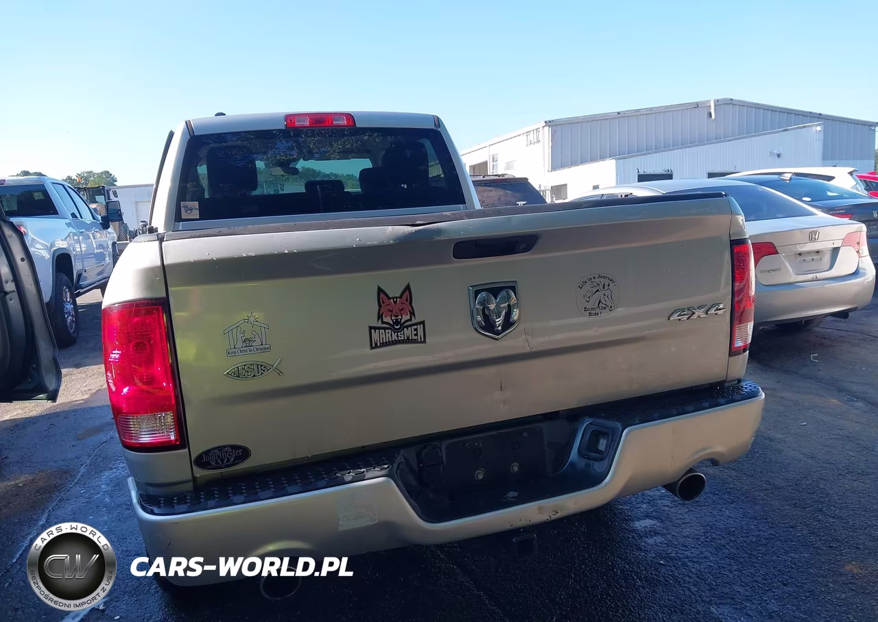 2017 Ram 1500 Express 4X4 6'4 Box VIN:1C6RR7FTXHS796299 - 17