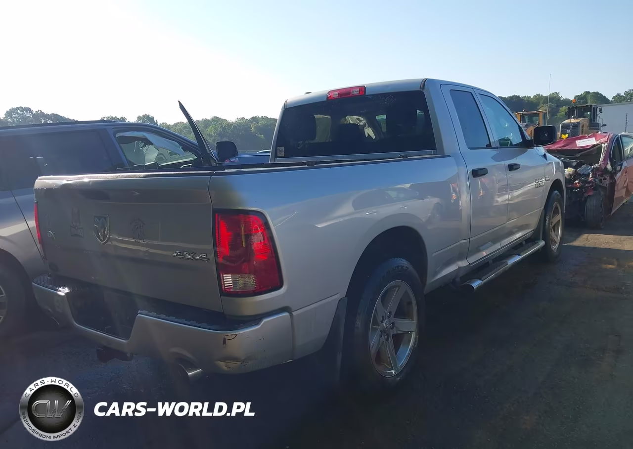 2017 Ram 1500 Express 4X4 6'4 Box VIN:1C6RR7FTXHS796299 - 4