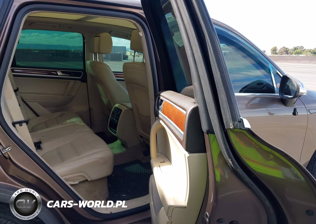 2011 Volkswagen Touareg Tdi Lux VIN:WVGFK9BP4BD003848 - 8