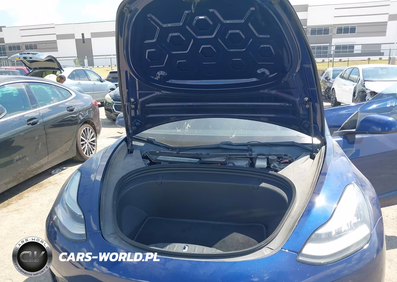 2018 Tesla Model 3 Long Range-Mid Range VIN:5YJ3E1EA2JF004253 - 10