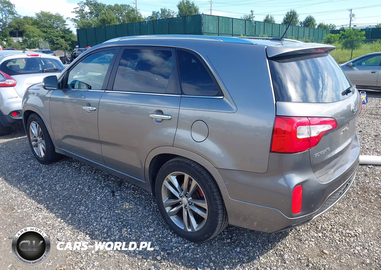 2014 Kia Sorento Limited V6 VIN:5XYKW4A73EG463441 - 3