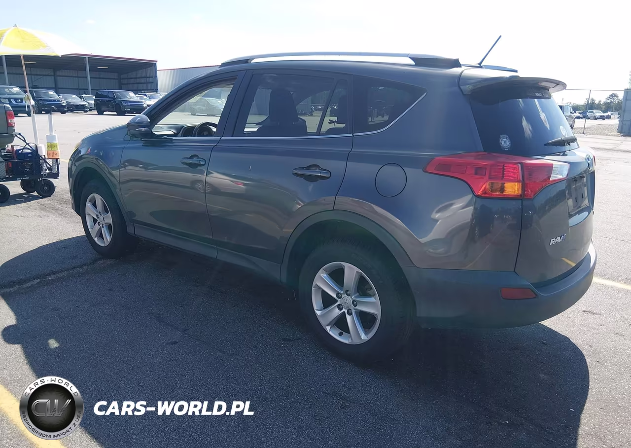 2014 Toyota Rav4 Xle VIN:JTMWFREV3EJ008323 - 3