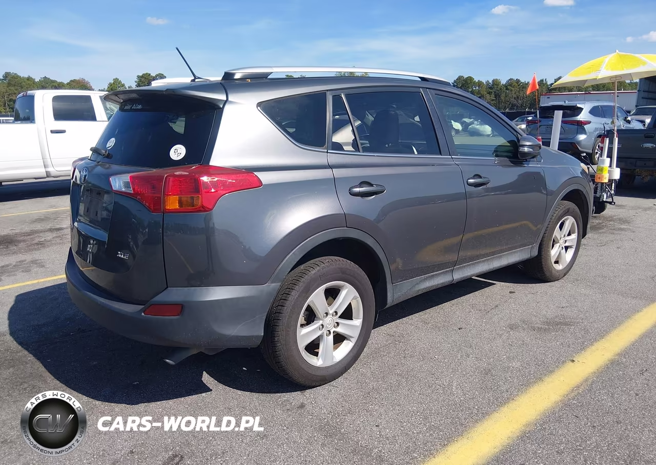 2014 Toyota Rav4 Xle VIN:JTMWFREV3EJ008323 - 4