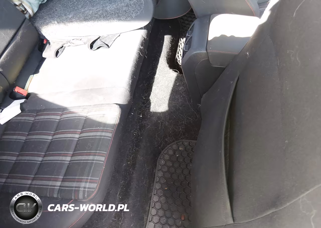 2011 Volkswagen Gti 2-Door VIN:WVWEV7AJ5BW026021 - 8