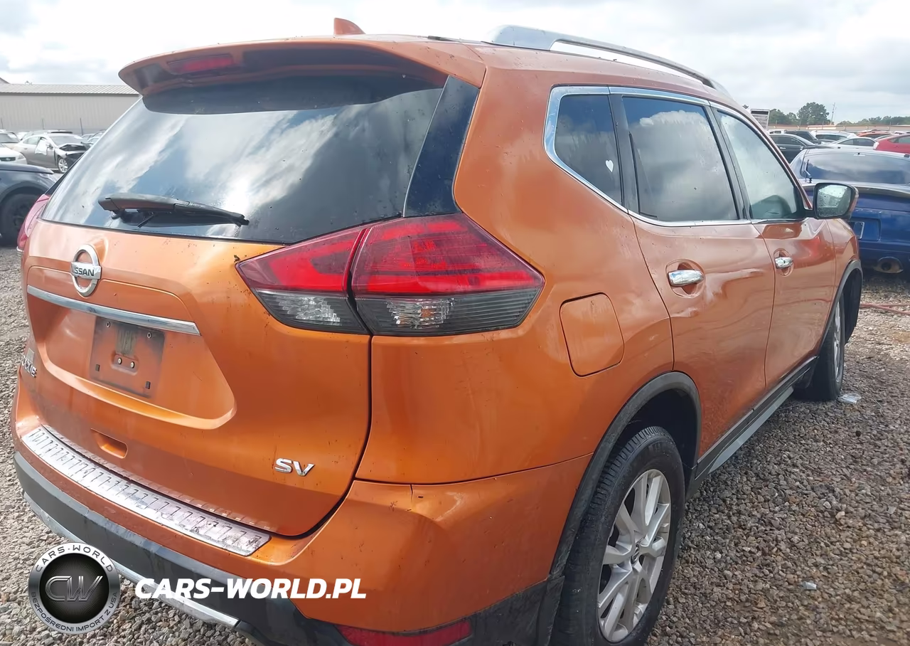 2017 Nissan Rogue Sv VIN:JN8AT2MT7HW139079 - 4