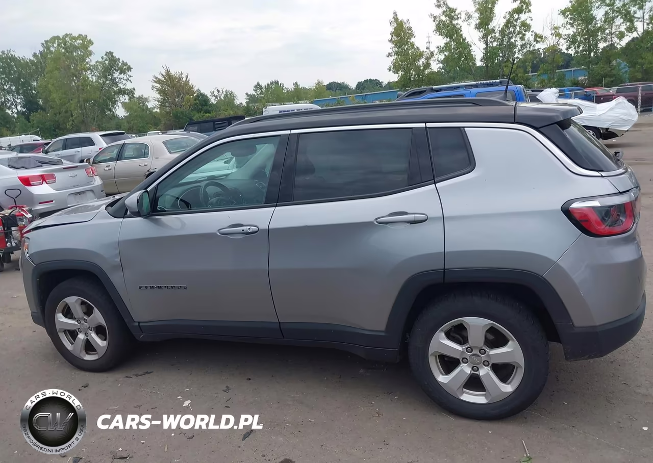 2018 Jeep Compass Latitude VIN:3C4NJCBB9JT263238 - 14