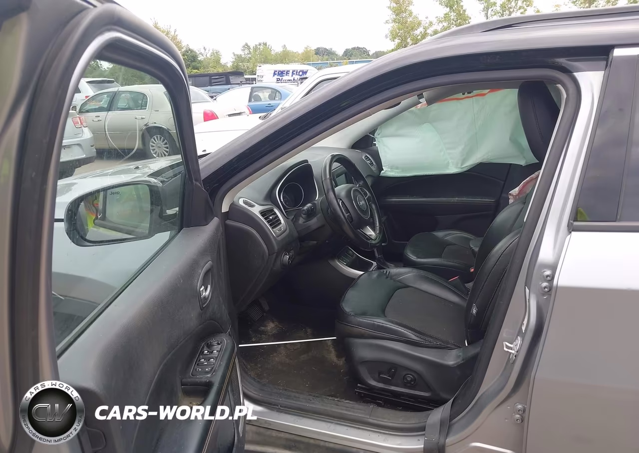 2018 Jeep Compass Latitude VIN:3C4NJCBB9JT263238 - 5