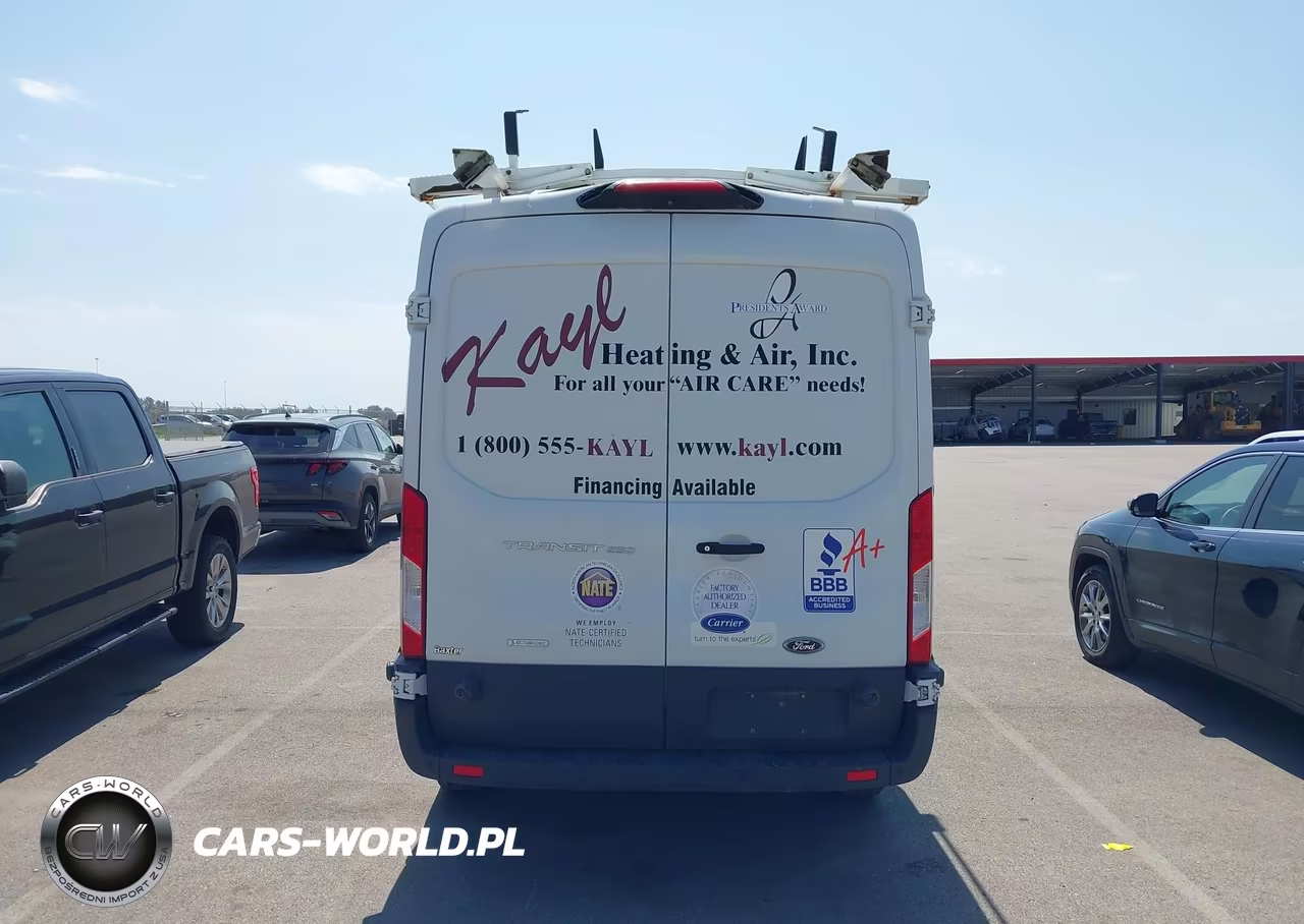 2018 Ford Transit-250 VIN:1FTYR2CG3JKA62964 - 17
