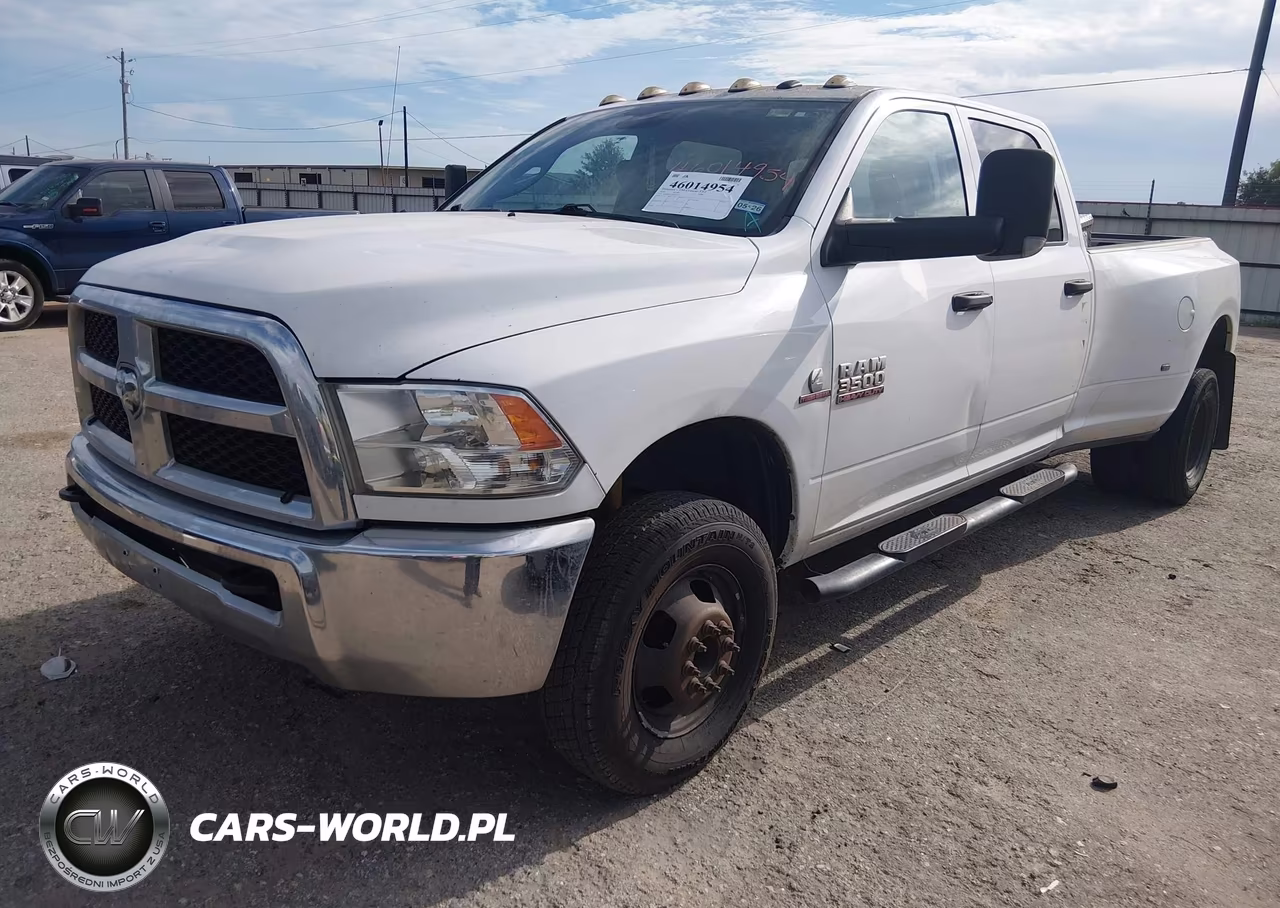 2018 Ram 3500 Tradesman 4X4 8' Box VIN:3C63RRGLXJG281235 - 2