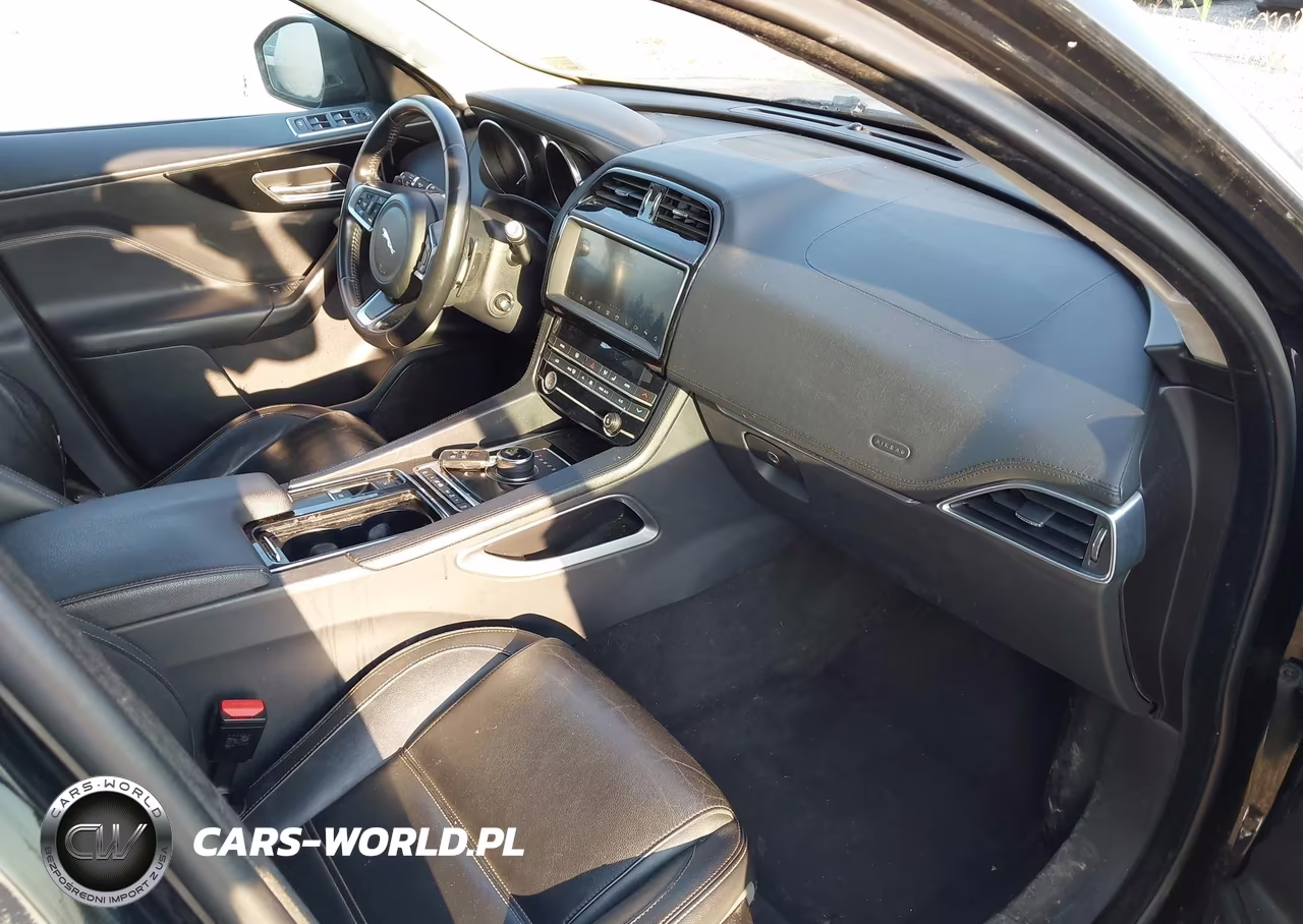 2020 Jaguar F-Pace 30T Prestige VIN:SADCK2GX4LA635683 - 5