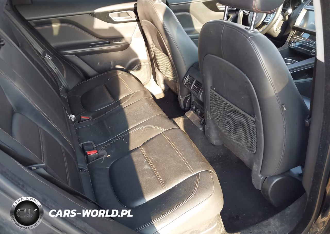 2020 Jaguar F-Pace 30T Prestige VIN:SADCK2GX4LA635683 - 8